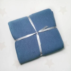 Manta Malha Pompons Azul